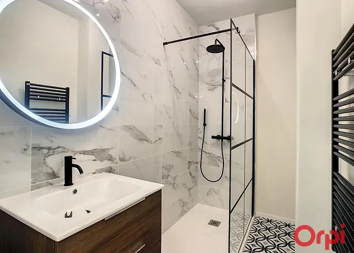 Climatise Avec Piscine Et Garage Securise A Menton, 4 Couchages - Fr-1-647-35 * Menton