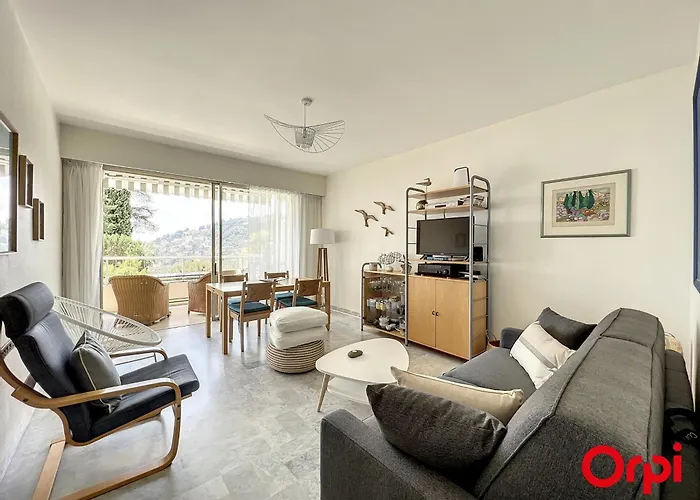 Apartamento Climatisé Avec Piscine Et Garage Sécurisé à Menton, 4 Couchages - Fr-1-647-35 *